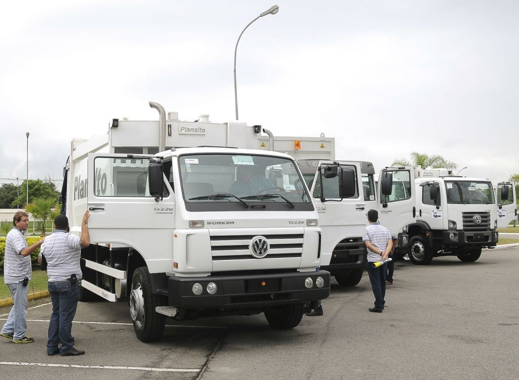 CLIENTES E PARCEIROS DA MAN LATIN AMERICA TESTAM NOVOS VOCACIONAIS COMPACTOR, foto 2