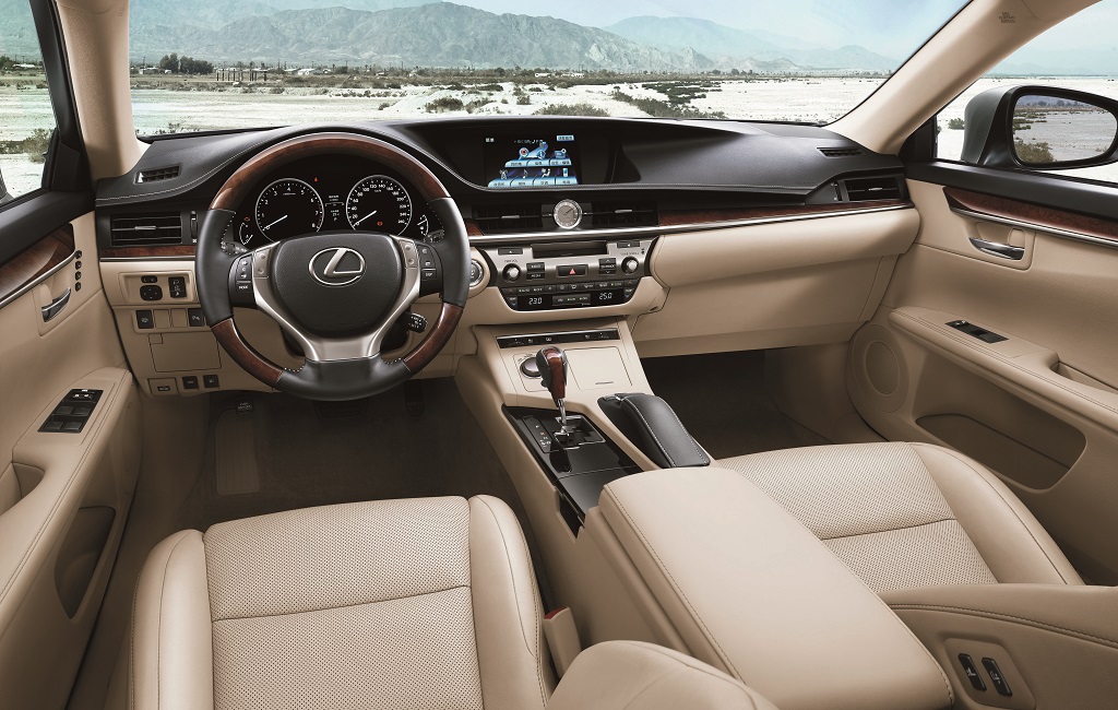 LEXUS LANÇA NO BRASIL A LINHA 2016 DO SEDAN ES 350, foto 3