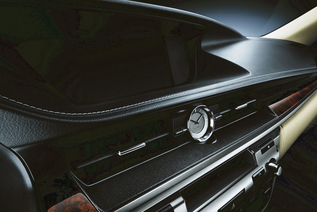 LEXUS LANÇA NO BRASIL A LINHA 2016 DO SEDAN ES 350, foto 5