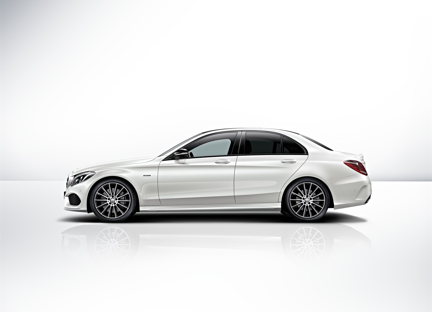 MERCEDES-BENZ C 450 AMG 4MATIC É LANÇADO NO BRASIL BRASIL, foto 32