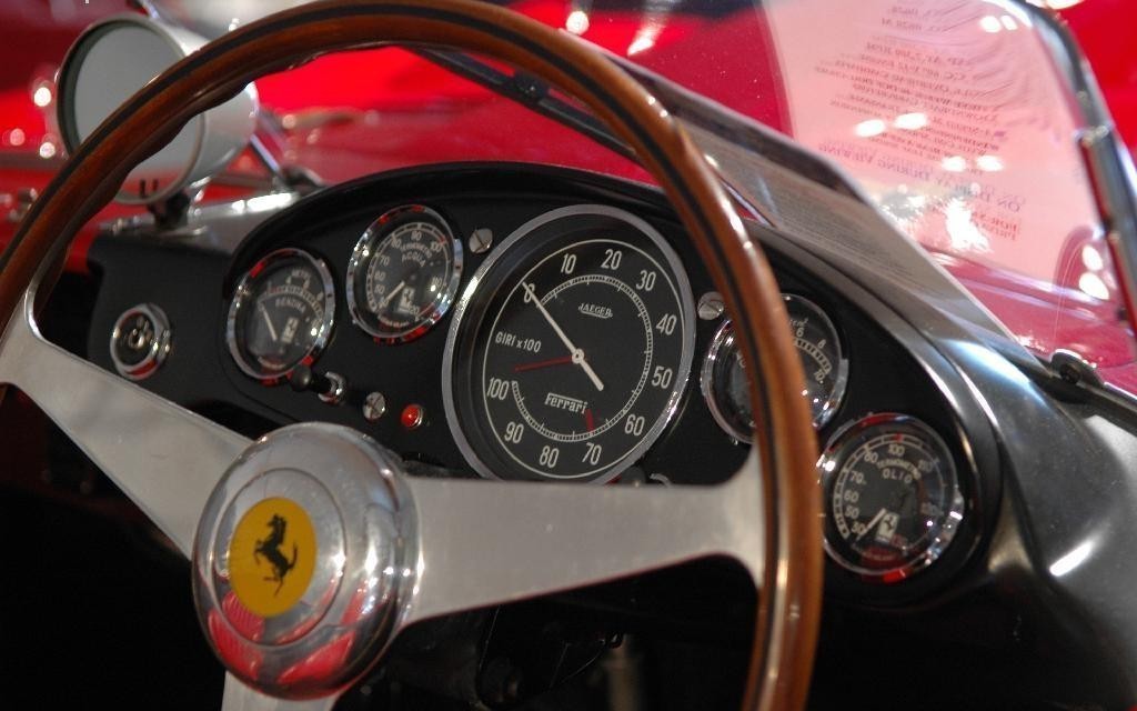 FERRARI F290 MM PILOTADO POR FANGIO EM 1956 FOI VENDIDO POR 25,5 MILHÕES DE EUROS, foto 19