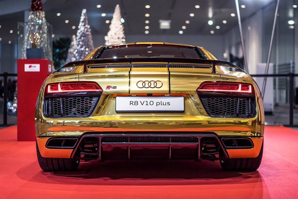 UM AUDI R8 V10 PLUS PARA CELEBRAR O PRÊMIO GOLDEN STEERING WHEEL, foto 4