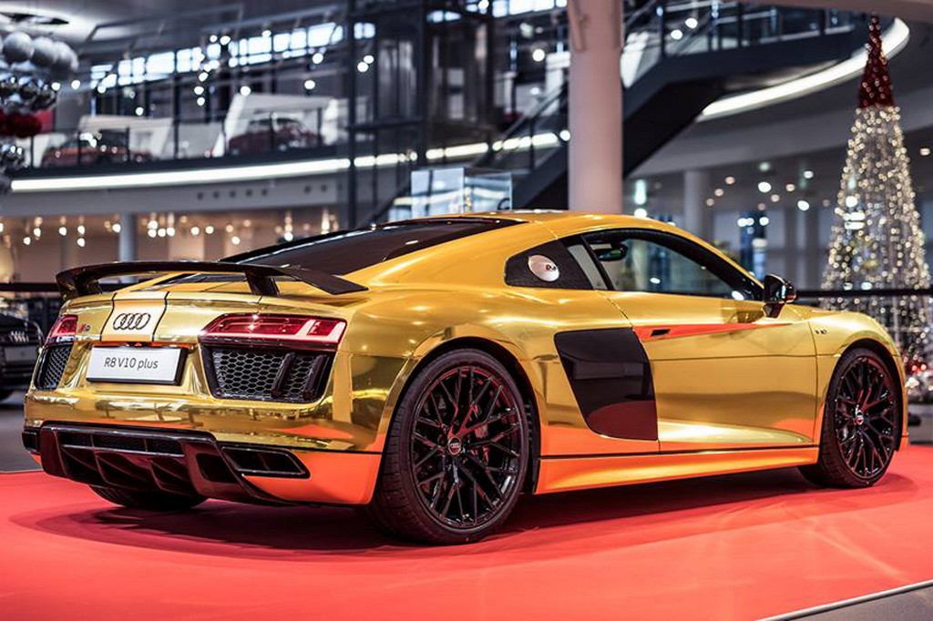 UM AUDI R8 V10 PLUS PARA CELEBRAR O PRÊMIO GOLDEN STEERING WHEEL, foto 5