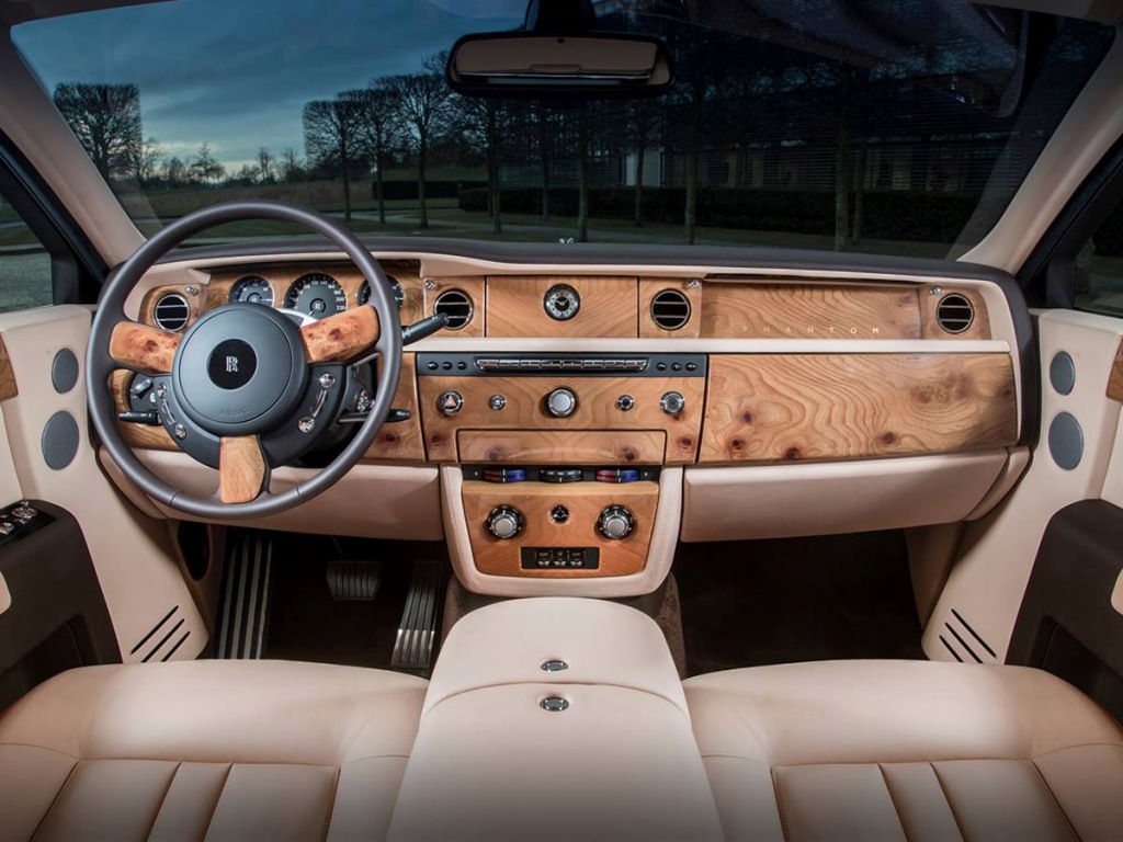 ROLLS-ROYCE APRESENTA O PHANTOM SUNRISE EXTENDED WHEELBASE, foto 3