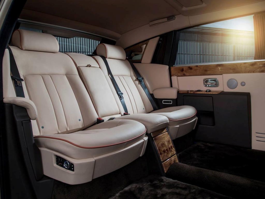 ROLLS-ROYCE APRESENTA O PHANTOM SUNRISE EXTENDED WHEELBASE, foto 4