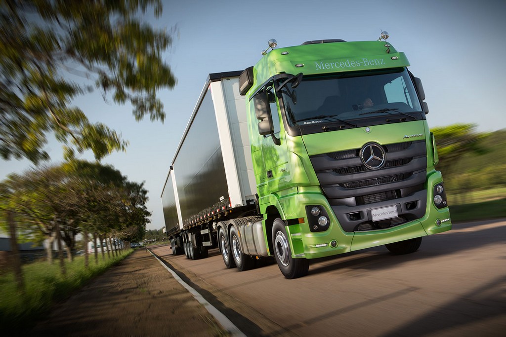 MERCEDES-BENZ ACTROS É REFERÊNCIA EM SEGURANÇA PARA O TRANSPORTE DE CARGAS, foto 1
