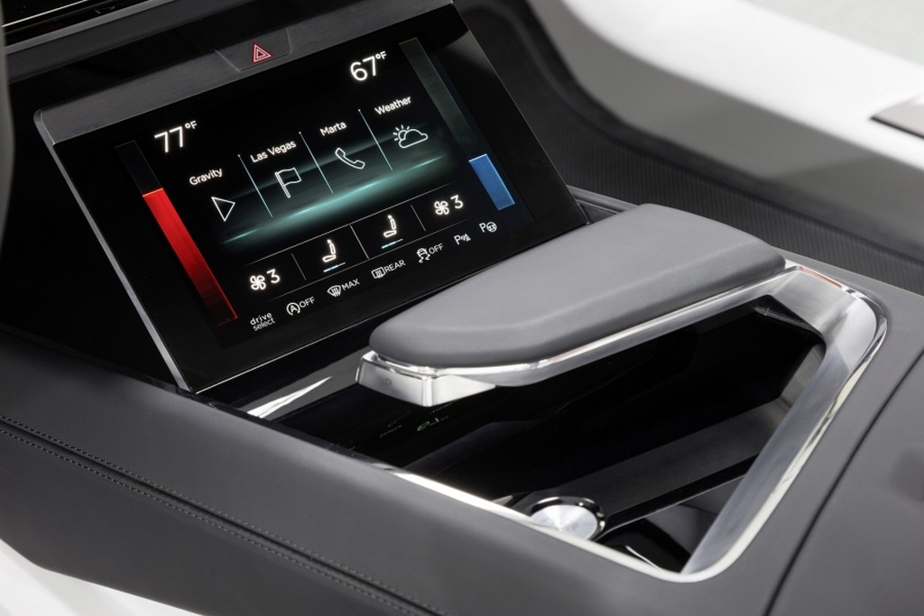 AUDI E-TRON QUATTRO É VITRINE PARA OS NOVOS INTERIORES E TECNOLOGIAS DA MARCA, foto 4