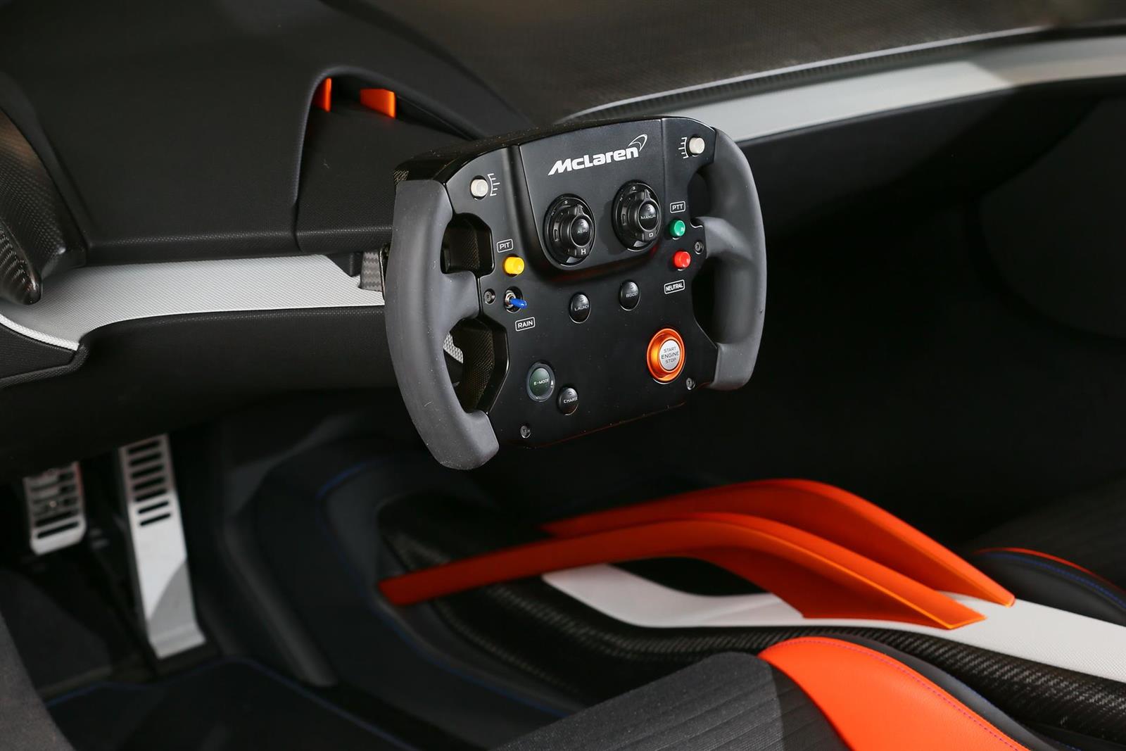 McLAREN E JVCKENWOOD APRESENTAM EM LAS VEGAS UM 675LT ESPECIAL, foto 3