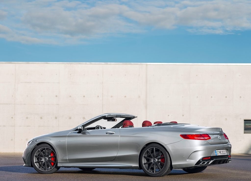 MERCEDES-AMG S 63 CABRIOLET APRESENTA EDIÇÃO COMEMORATIVA EM DETROIT, foto 7