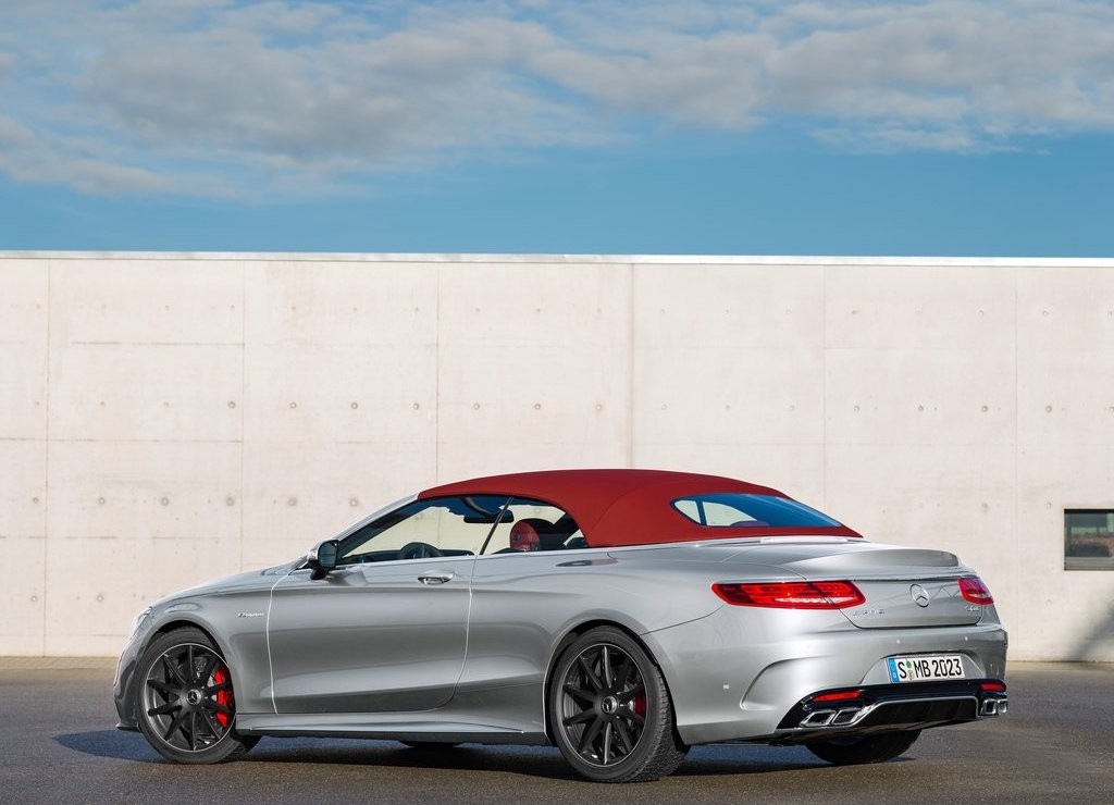 MERCEDES-AMG S 63 CABRIOLET APRESENTA EDIÇÃO COMEMORATIVA EM DETROIT, foto 8