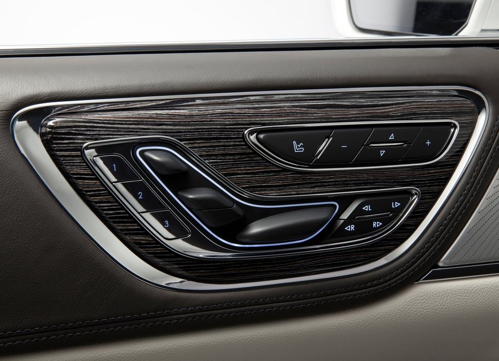 LINCOLN CONTINENTAL 2017: O LUXO AMERICANO ESTÁ DE VOLTA A DETROIT, foto 17