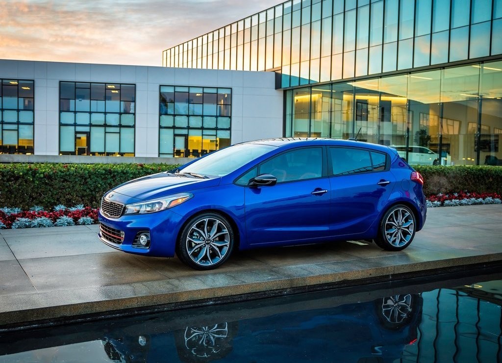KIA FORTE E KIA FORTE5 SÃO APRESENTADOS EM DETROIT, foto 10