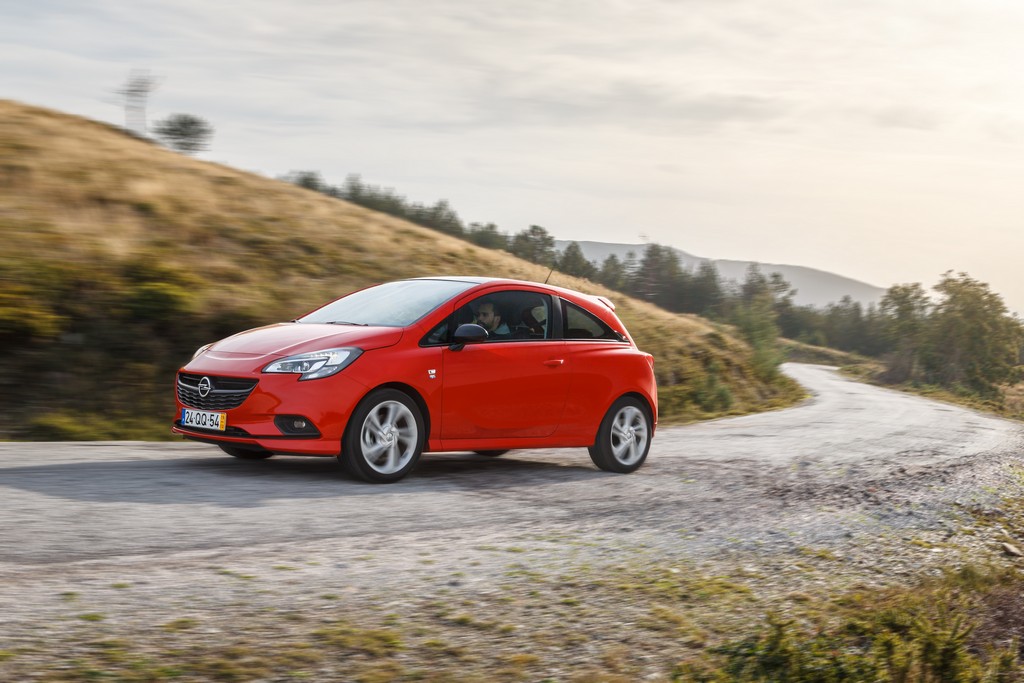 OPEL LANÇA EM PORTUGAL A REEDIÇÃO DO CORSA GT, foto 5