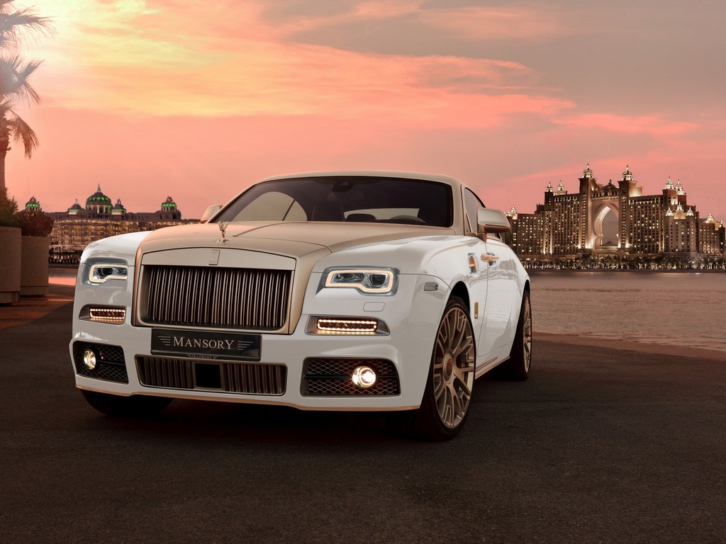 ROLLS-ROYCE WRAITH ‘PALM EDITION 999’: MAIS UMA EXTRAVAGÂNCIA DA MANSORY, foto 1