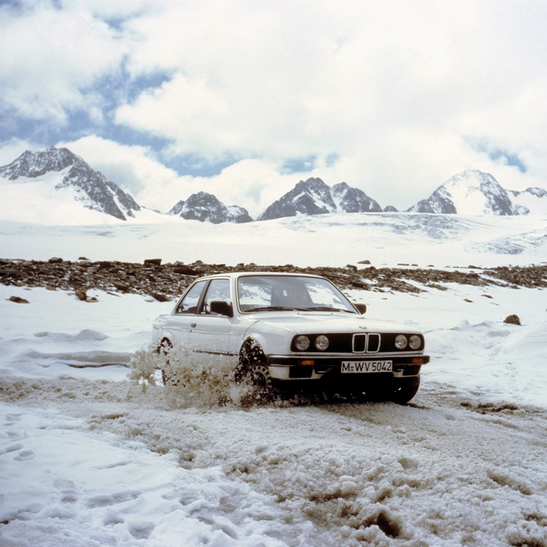 BMW: 30 ANOS DE EXPERIÊNCIA EM TRAÇÃO NAS QUATRO RODAS, foto 1