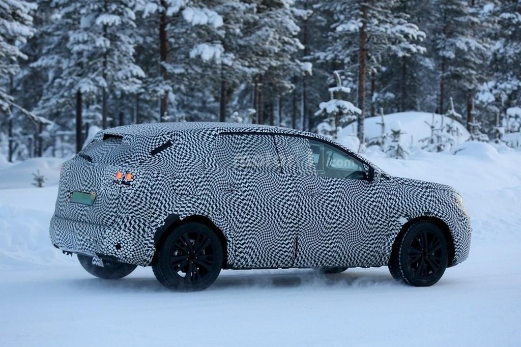 SEGUNDA GERAÇÃO DO PEUGEOT 3008 SEGUE EM TESTES, foto 12