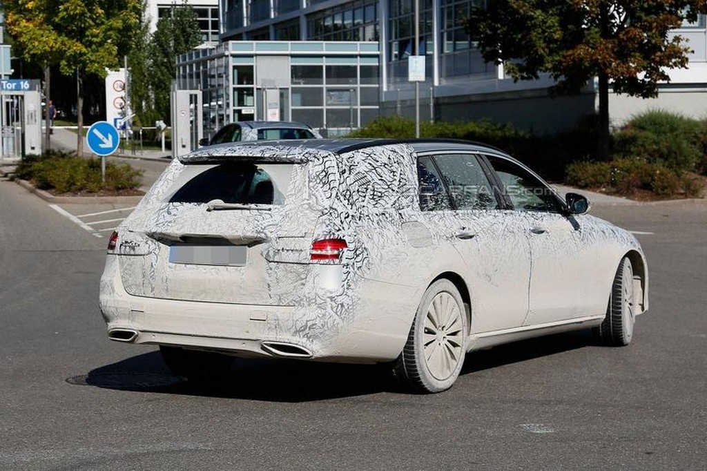 NOVO MERCEDES-BENZ E CLASS ESTATE TERÁ VERSÃO AVENTUREIRA, foto 9