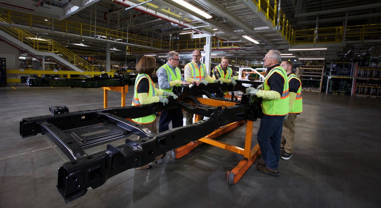 FORD INOVA NOS ESTADOS UNIDOS E CLIENTES REAIS ESTRELAM CAMPANHA DA NOVA LINHA DE PICK-UPS SÉRIE F, foto 2