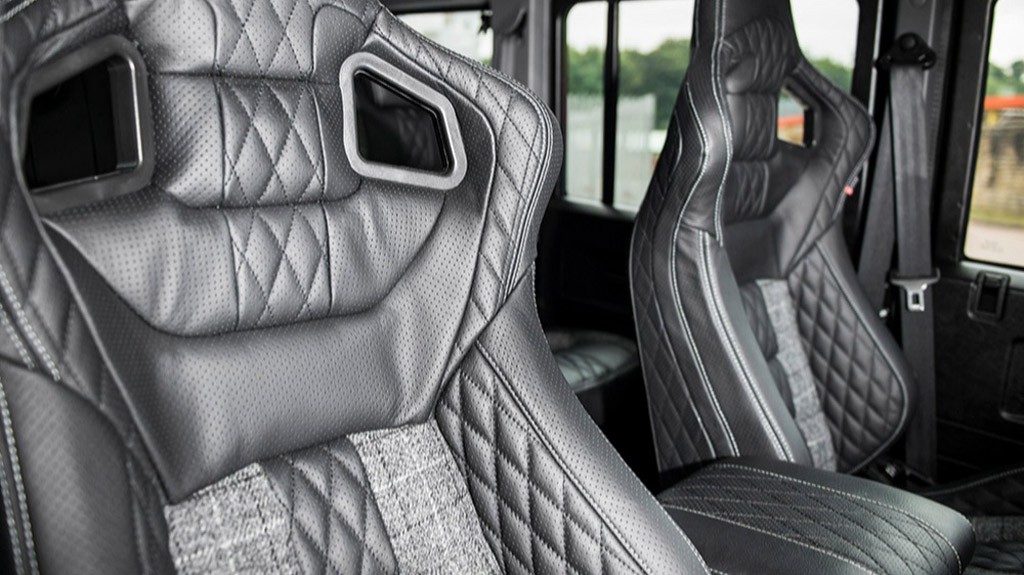 KAHN TAMBÉM SE DESPEDE DO LAND ROVER DEFENDER EM ALTO ESTILO, foto 5