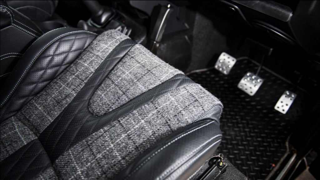 KAHN TAMBÉM SE DESPEDE DO LAND ROVER DEFENDER EM ALTO ESTILO, foto 6