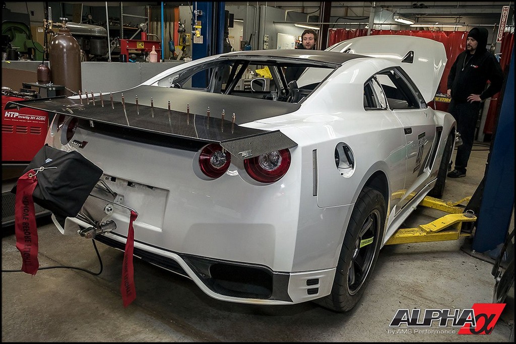 NISSAN GT-R AMS ALPHA G: UM BÓLIDO DE 2.500 CV, foto 2
