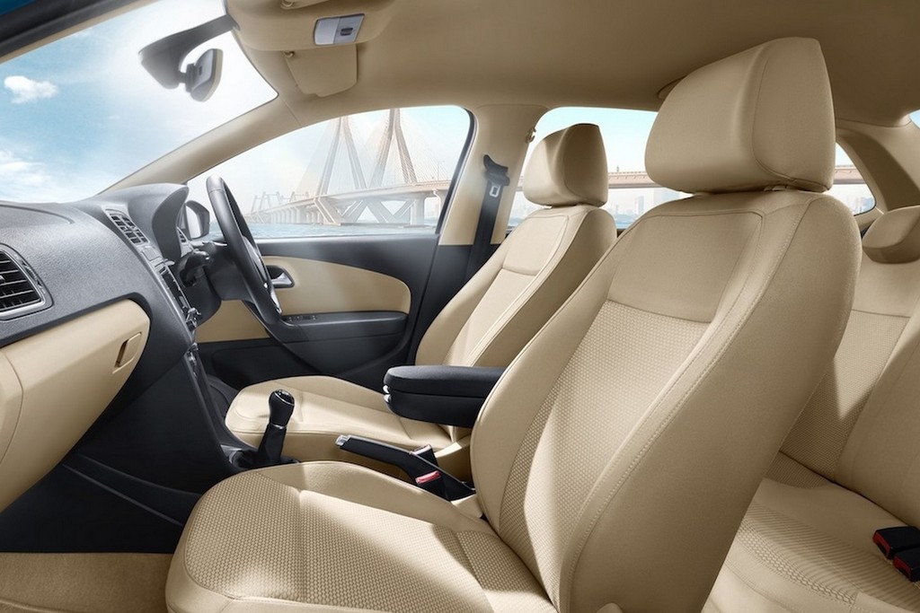 VOLKSWAGEN AMEO ESTRÉIA NA ÍNDIA, foto 8