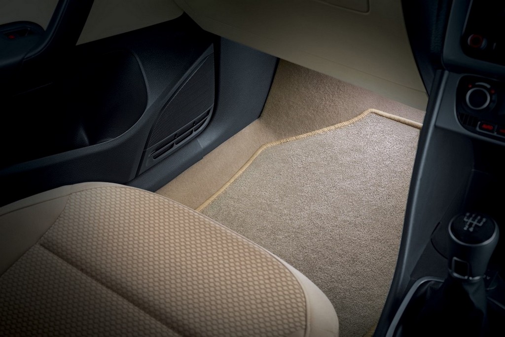 VOLKSWAGEN AMEO ESTRÉIA NA ÍNDIA, foto 10