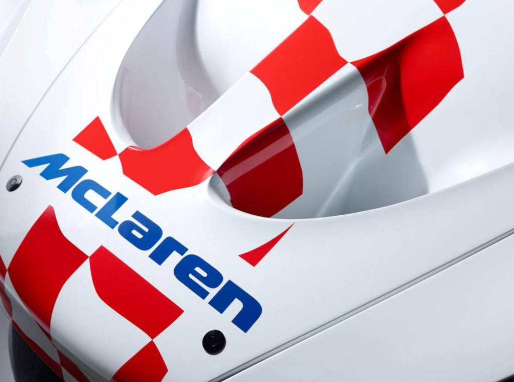A OFICINA DOS SONHOS: DOZE EXEMPLARES DO McLAREN P1 GTR REUNIDOS, foto 3