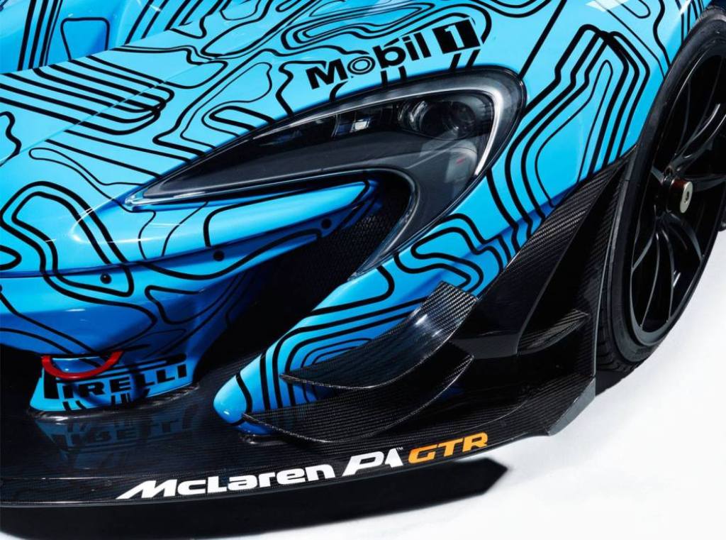 A OFICINA DOS SONHOS: DOZE EXEMPLARES DO McLAREN P1 GTR REUNIDOS, foto 4