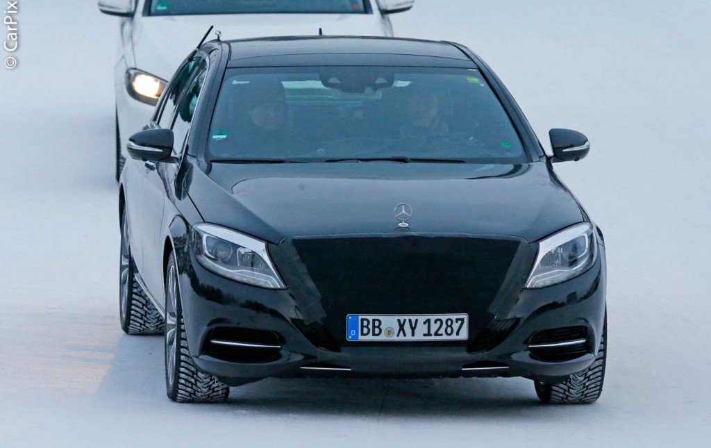 MERCEDES-BENZ JÁ TRABALHA EM UM RESTYLING DO S CLASS, foto 1