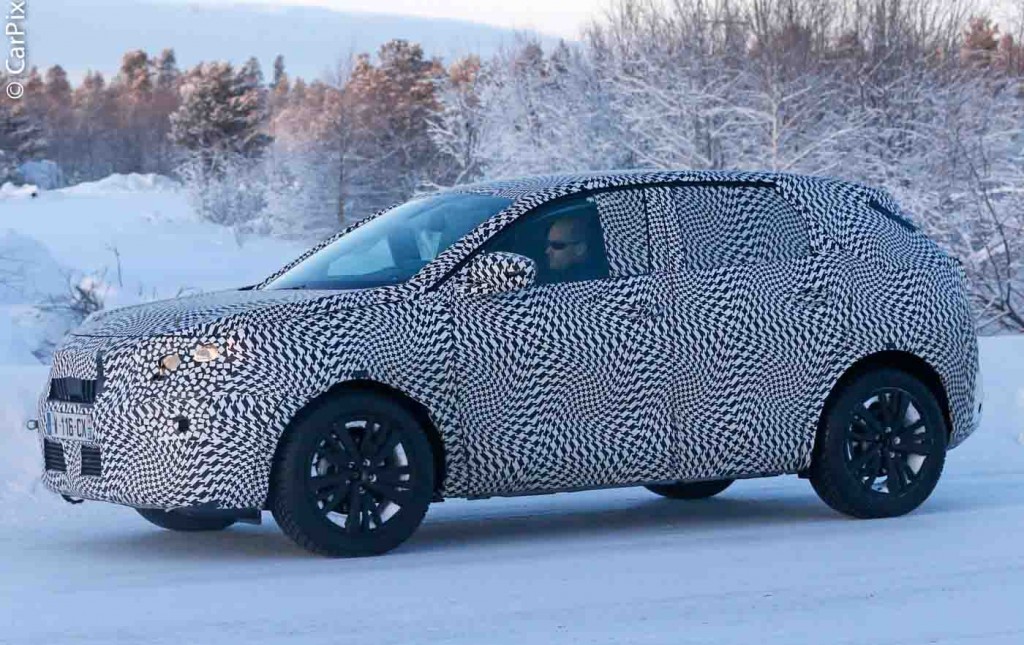 PEUGEOT 3008 SEGUE EM TESTES DE DESENVOLVIMENTO, foto 3