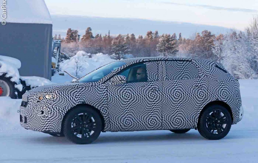 PEUGEOT 3008 SEGUE EM TESTES DE DESENVOLVIMENTO, foto 4
