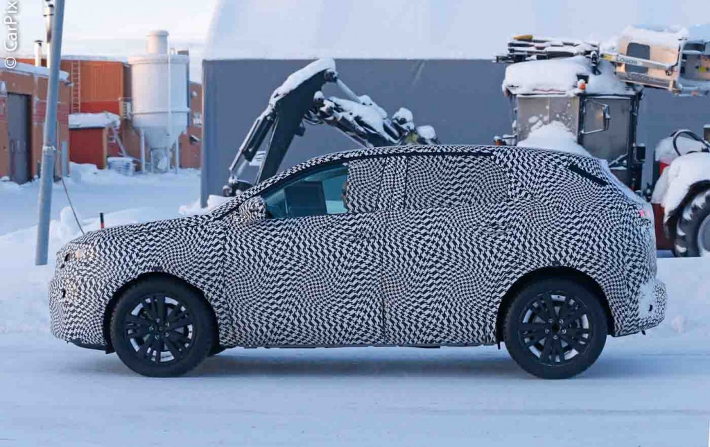 PEUGEOT 3008 SEGUE EM TESTES DE DESENVOLVIMENTO, foto 5