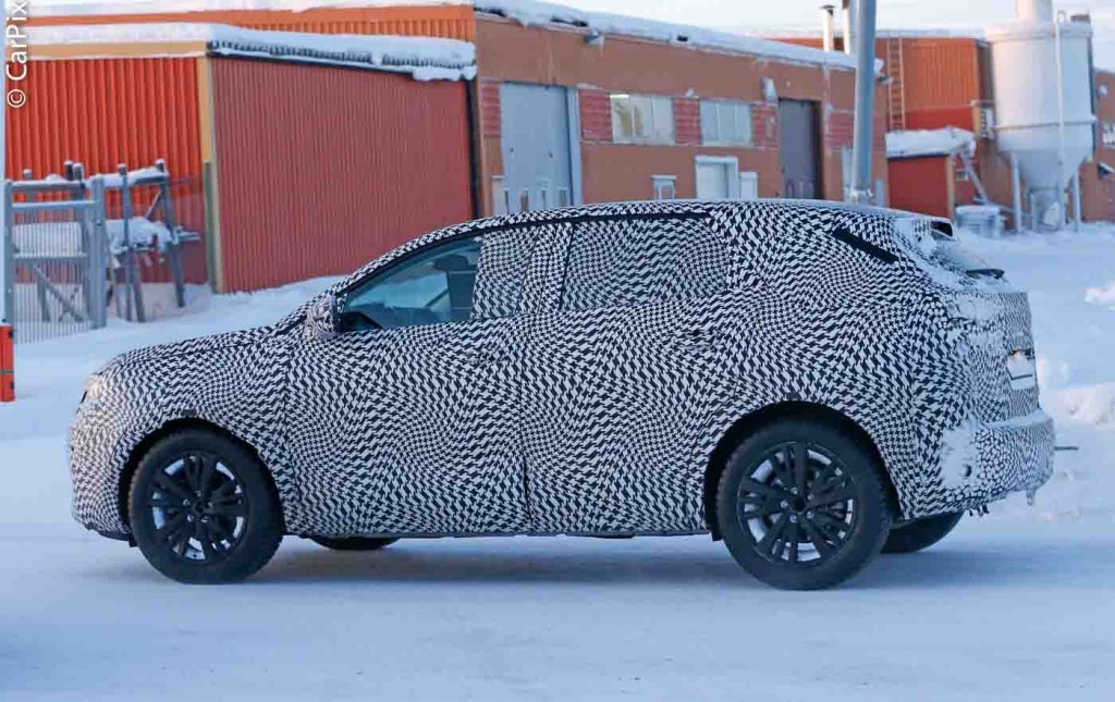 PEUGEOT 3008 SEGUE EM TESTES DE DESENVOLVIMENTO, foto 6