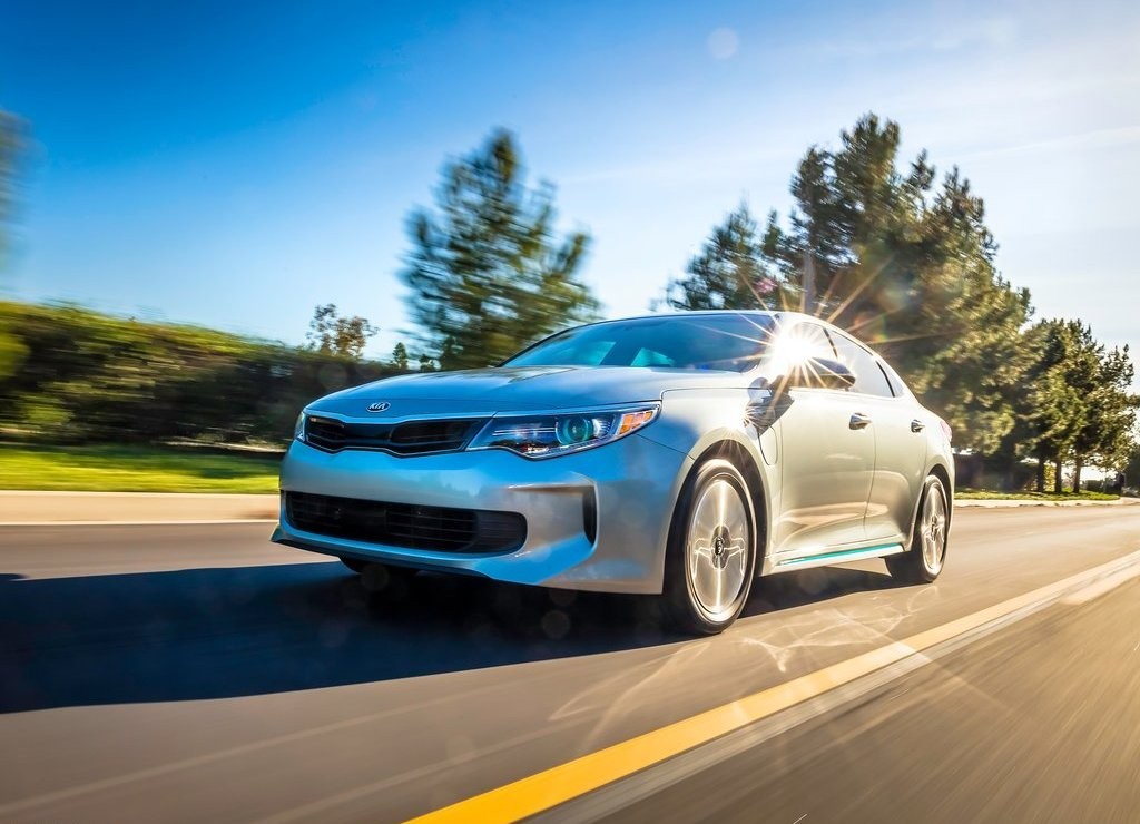 KIA OPTIMA COM VERSÕES HÍBRIDA E HÍBRIDA PLUG-IN EM CHICAGO, foto 3