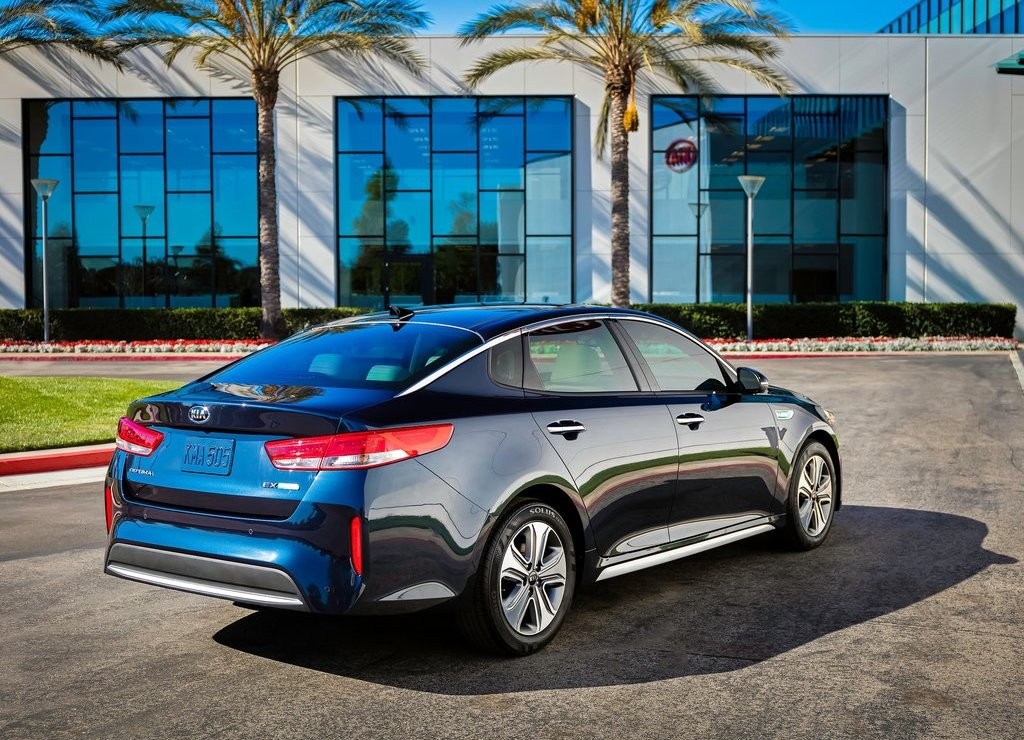 KIA OPTIMA COM VERSÕES HÍBRIDA E HÍBRIDA PLUG-IN EM CHICAGO, foto 23