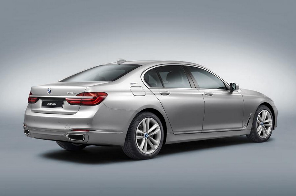 BMW 740e iPERFORMANCE ESTREARÁ EM GENEBRA, foto 2