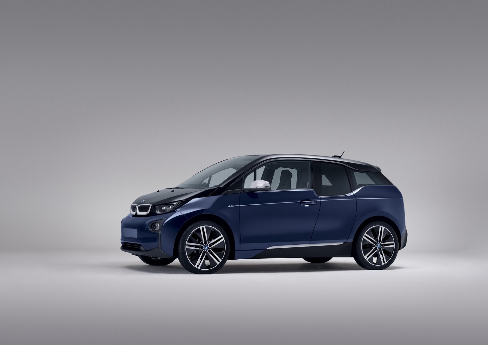 BMW i3 MR PORTER LIMITED EDITION SERÁ REVELADO EM GENEBRA, foto 1