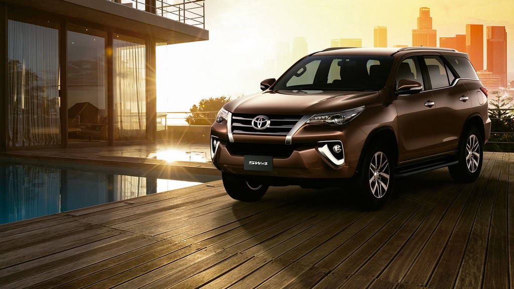 TOYOTA APRESENTA A NOVA GERAÇÃO DO SW4 AO MERCADO BRASILEIRO, foto 1
