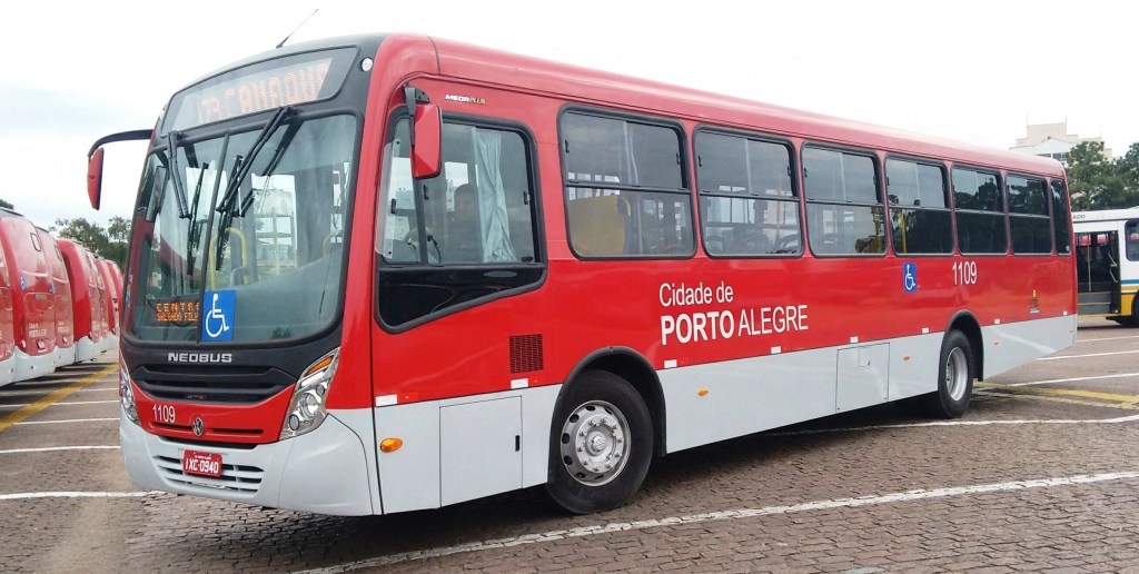 VOLKSBUS COM SUSPENSÃO PNEUMÁTICA INTEGRAL REFORÇAM TRANSPORTE PÚBLICO DE PORTO ALEGRE, foto 3