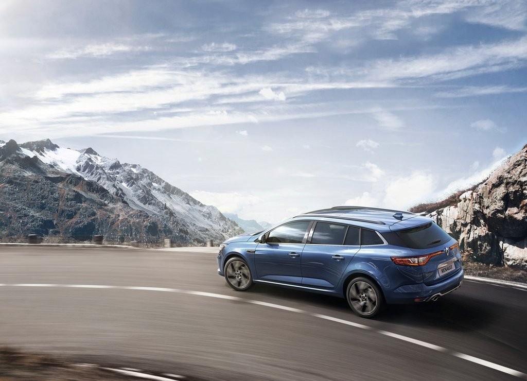 RENAULT REVELA O MÉGANE SPORT TOURER, foto 2