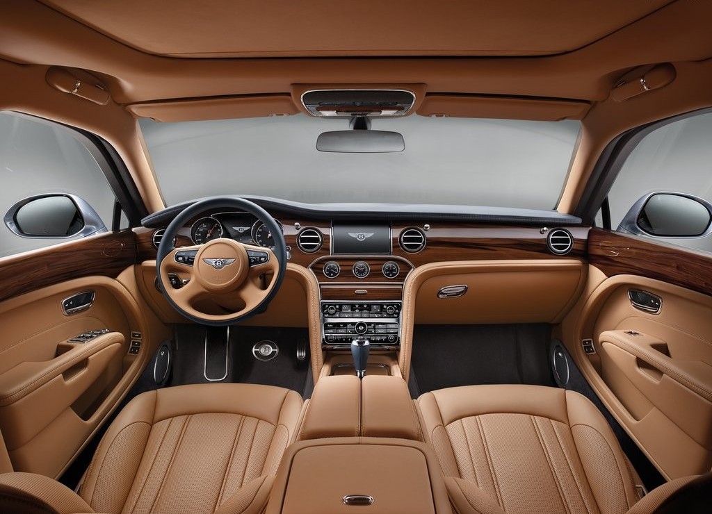 BENTLEY RENOVA A LINHA DO MULSANNE, foto 8