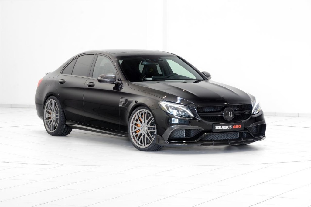 BRABUS REVELA SEU MERCEDES-AMG C 63 S COM 650 CV, foto 1