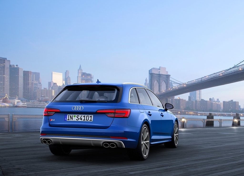 AUDI REVELA O S4 AVANT, foto 12