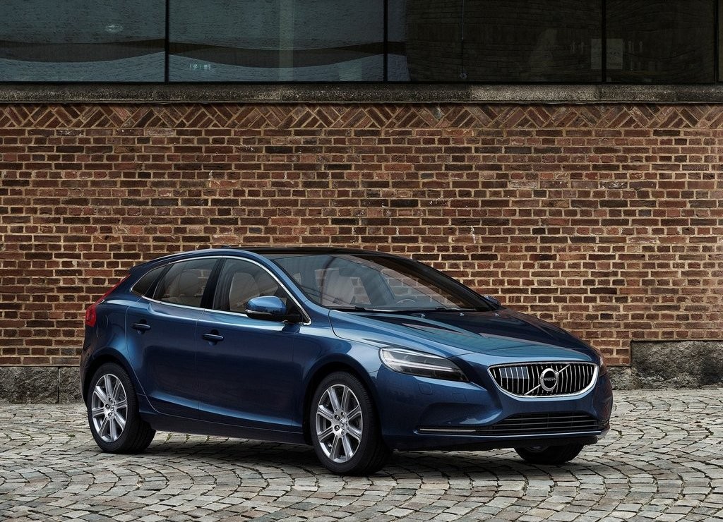 VOLVO APRESENTA O V40 ATUALIZADO, foto 1