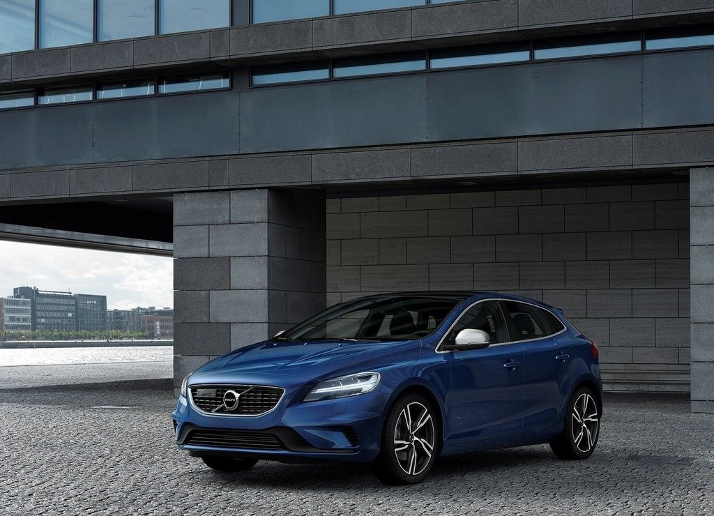 VOLVO APRESENTA O V40 ATUALIZADO, foto 2