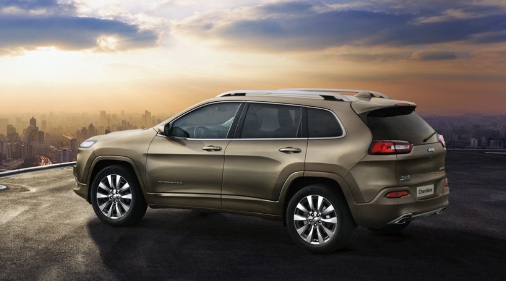 JEEP CHEROKEE OVERLAND NA VERSÃO EUROPEIA SURGE EM GENEBRA COM MOTOR DIESEL, foto 2