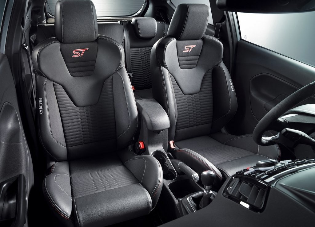 FORD REVELA O FIESTA ST200, QUE TAMBÉM ESTARÁ EM GENEBRA, foto 6