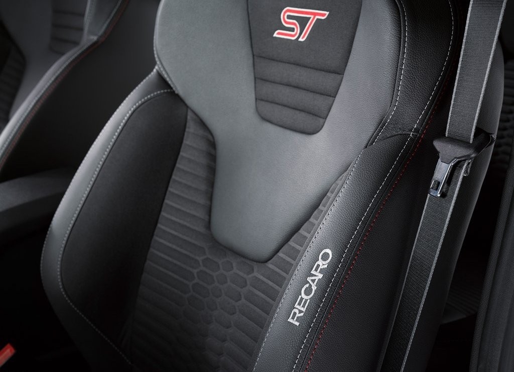 FORD REVELA O FIESTA ST200, QUE TAMBÉM ESTARÁ EM GENEBRA, foto 7