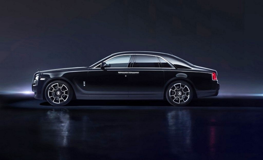 ROLLS-ROYCE APRESENTA A EDIÇÃO ESPECIAL BLACK BADGE PARA OS MODELOS GHOST E WRAITH, foto 2
